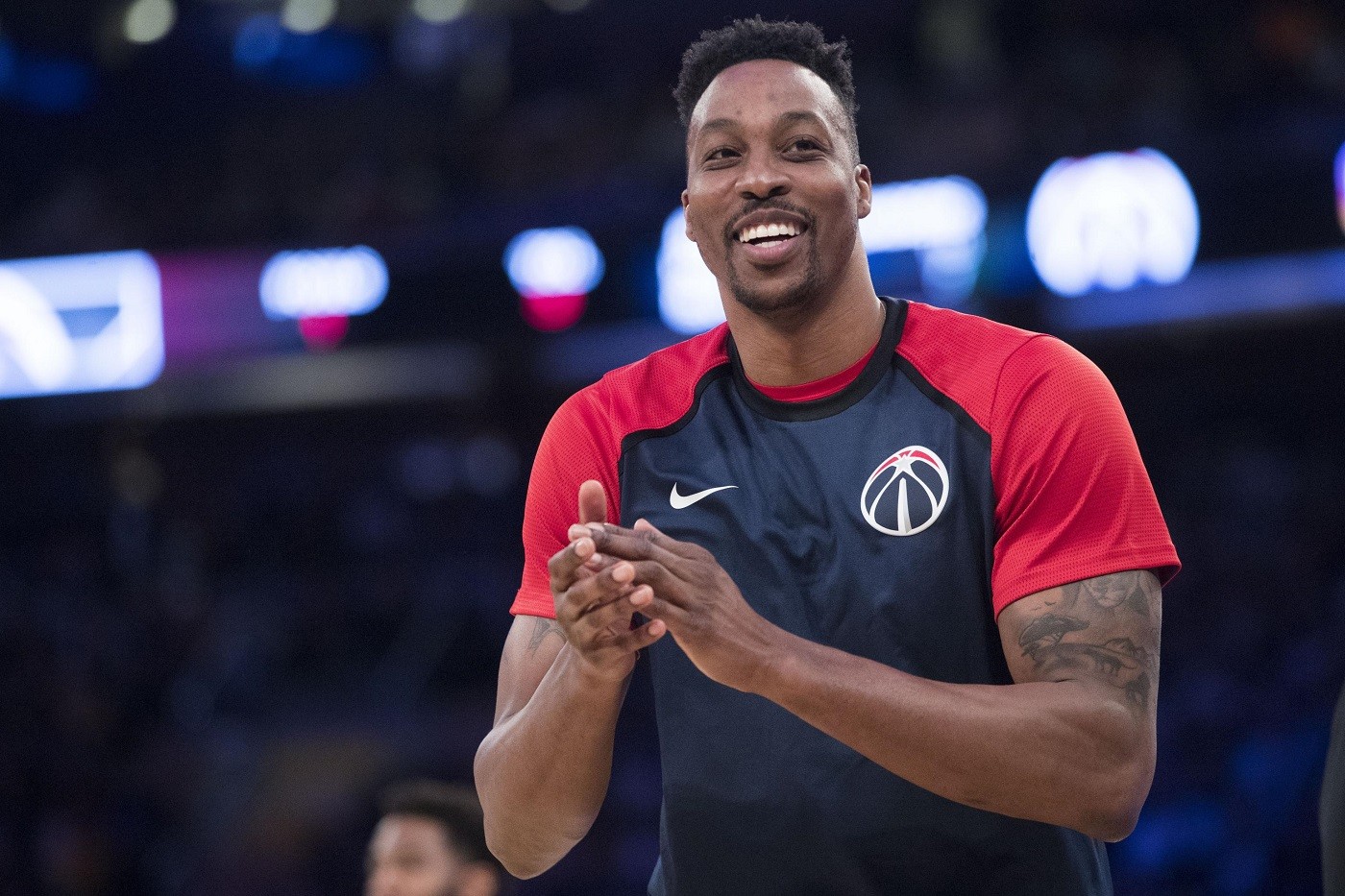 Dwight Howard Officially Signs with Lakers, Will Wear No. 39