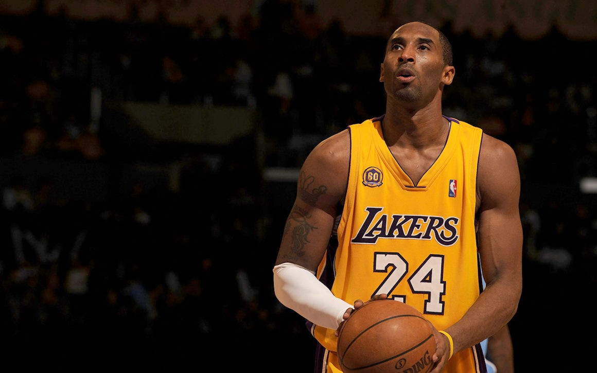 Kobe Bryant Dies in California Helicopter Crash
