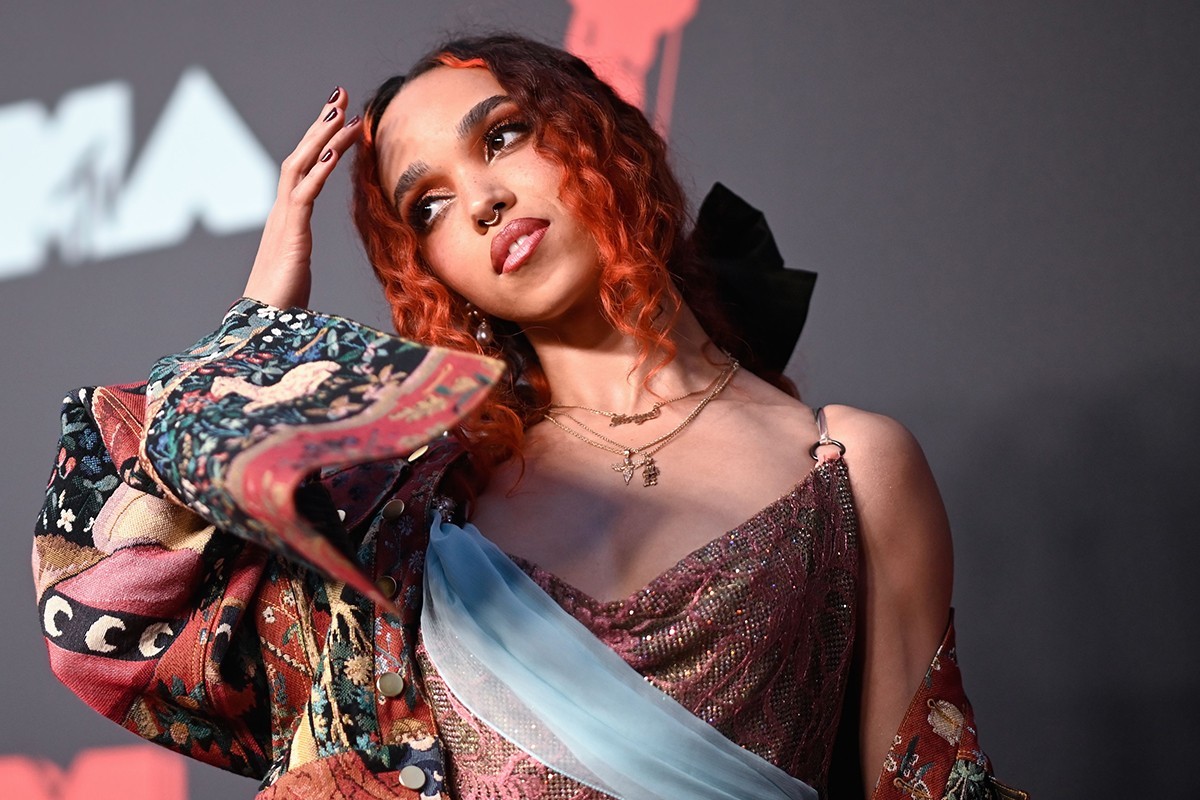 Listen to FKA Twigs New Song “Holy Terrain” f/ Future