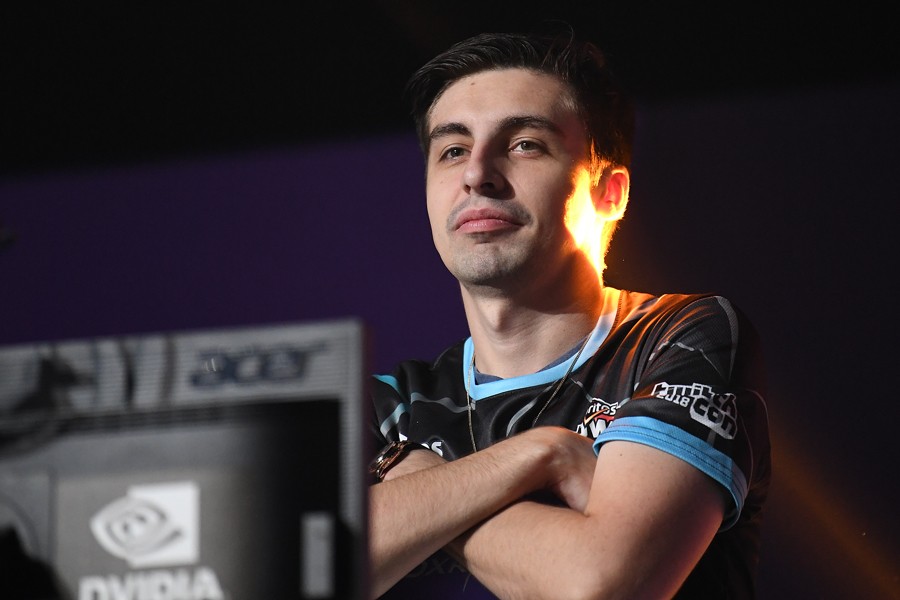 Twitch Star Shroud Inks Exclusive Streaming Deal With Mixer