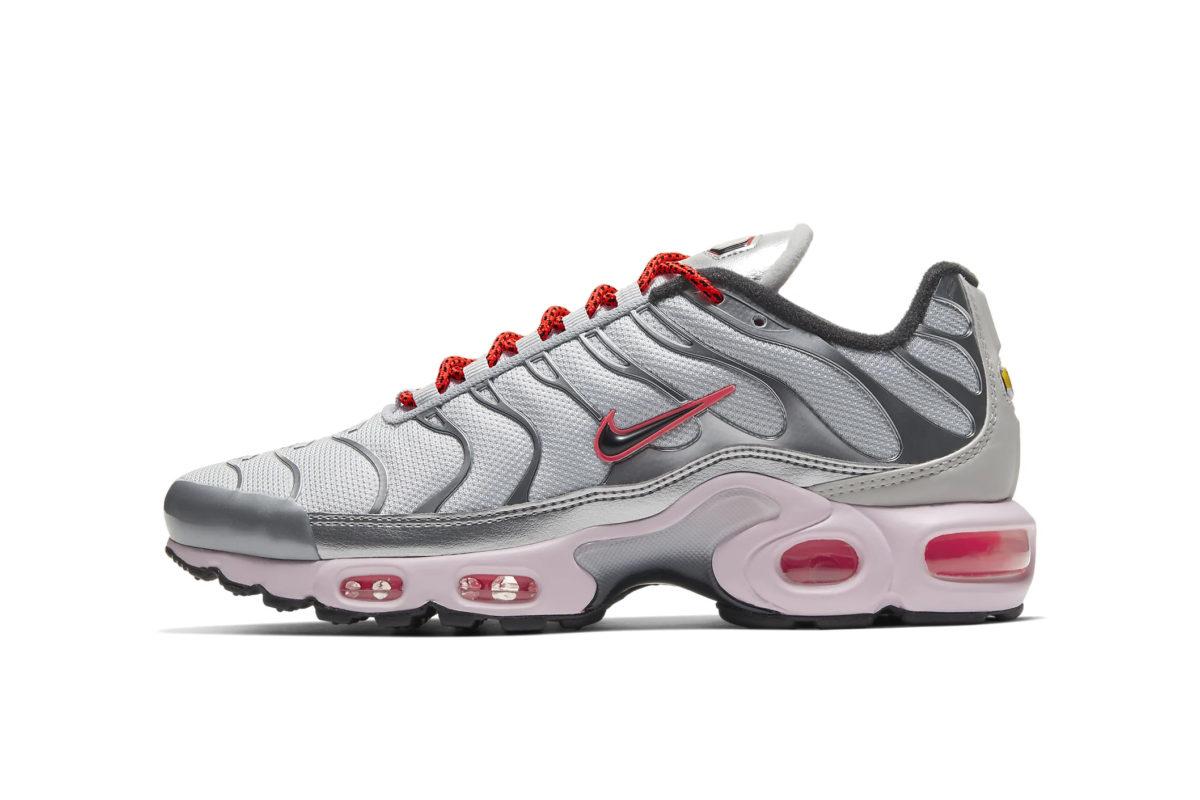Peep the 'Pink Foam' Accents on Nike's Latest Air Max Plus