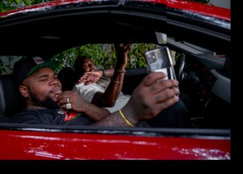 550 Flokk Drops New Music Video “Knokinz” Featuring Viral Comedian And Rapper Fatboy
