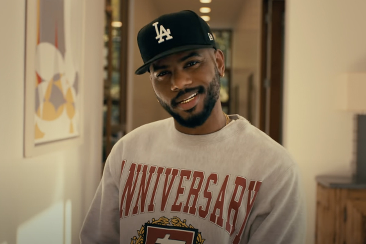 Watch Bryson Tiller 'Like Clockwork' Music Video