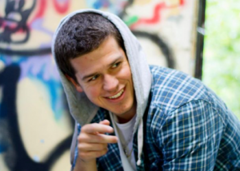 Matt Kolesar is Seeing Love From His Hit Single 'Memories Tonight'