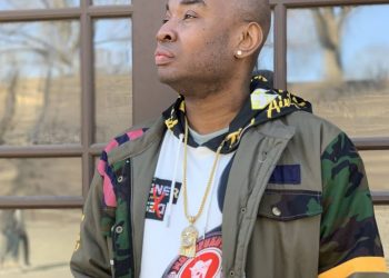 Emerging NY Rapper John Dee Releases Music Video for ‘Shake That As* Girl’