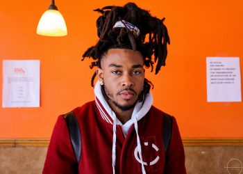 Fast Rising Chicago artist Kay Eye Shares 'out fuh Blood' Music Video