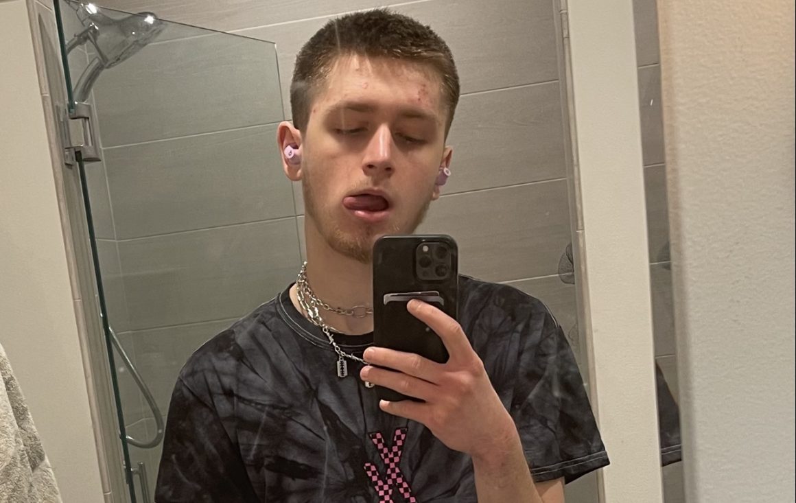 Getting to know music artist carchar0d0n