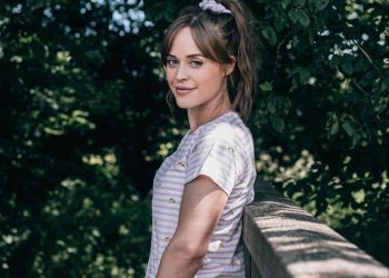 Molly Wellon Is Putting Smiles on Children’s Faces With Molly Kidz TV