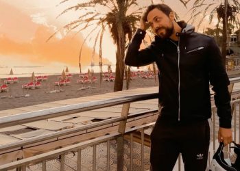 Striving to make a slot for himself with his song "Rise UP" is Alfredo Barulli.