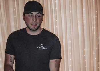 Massachusetts artist I R L Shares New Single "DREAMER"