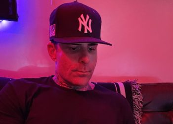 Jonny Dinero Drops “me myself n i”