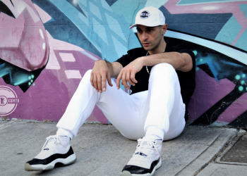 SWITCH1EIGHTY Releases Debut Album 'Iconoclast'