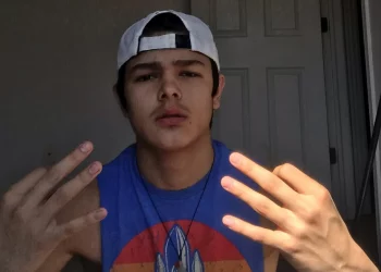 Artist On The Rise - Fwbray