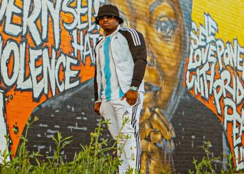 GQueTv is in his ‘BAG ALOT’ in New Video