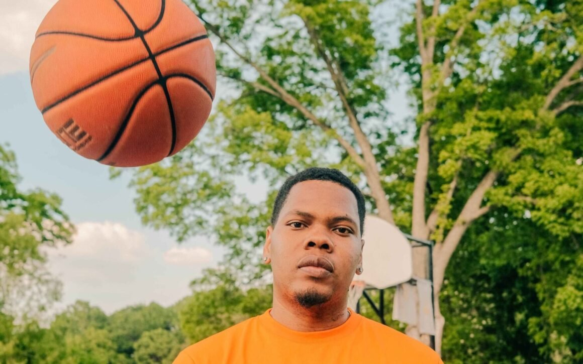 Watch Tre' Easley's Brand New Video for 'Radio'
