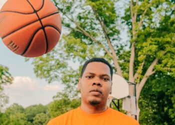 Watch Tre' Easley's Brand New Video for 'Radio'