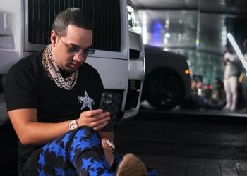 Watch Yung Esckimo’s Latest Visual “Big Steppa”