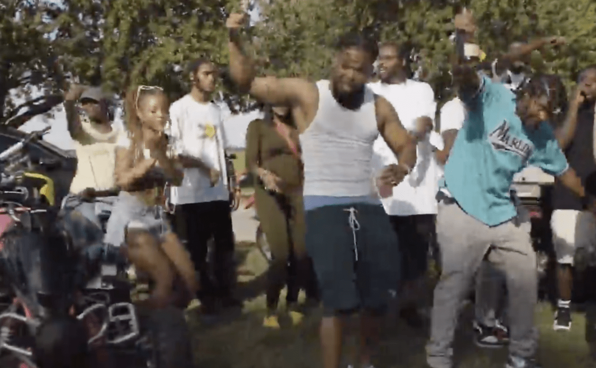 Discovery: RR Campaign x Walt Lou - Outside