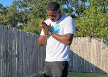 Exclusive interview with Plutoroxz