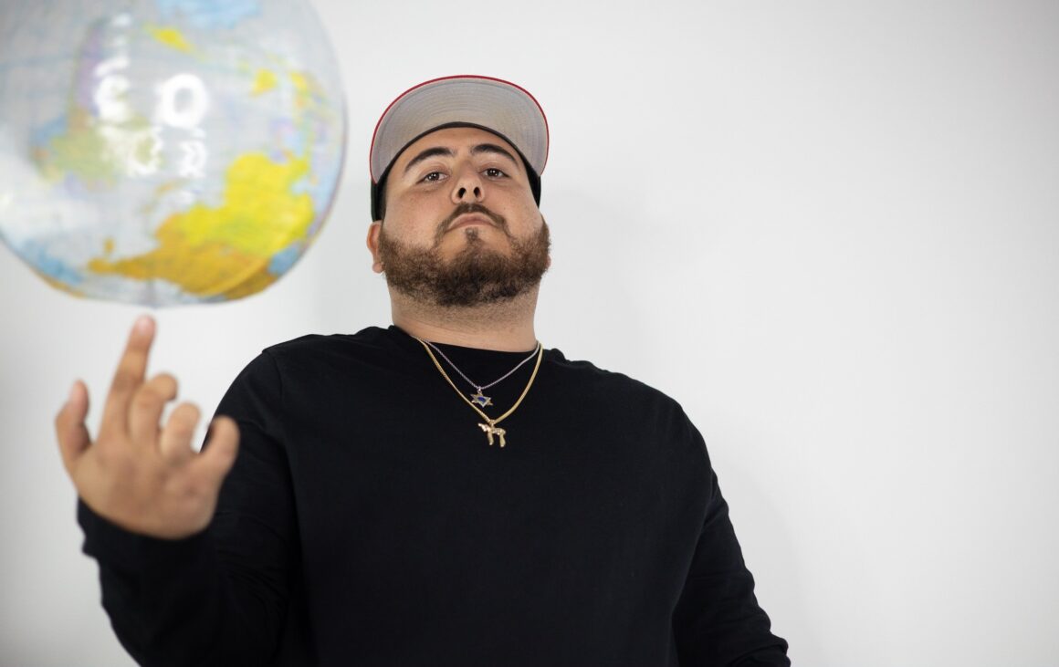 King Soloman Drops Visual For "Gettin Paper"