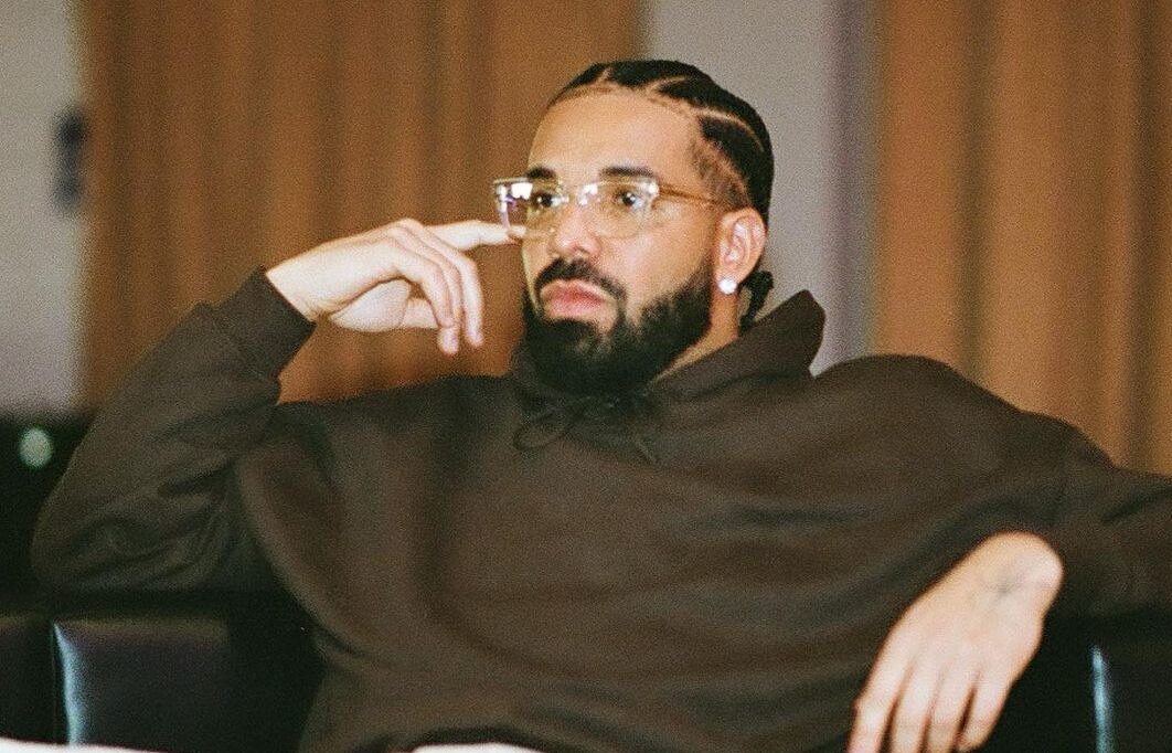 Drake Passes Eminem As Highest-Selling Singles Artist In History