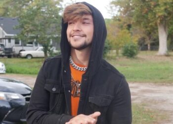 Introducing North Carolina's Rising Star: Vayreni