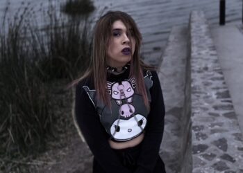 VeucroX's Journey to Self-Acceptance and Artistic Expression