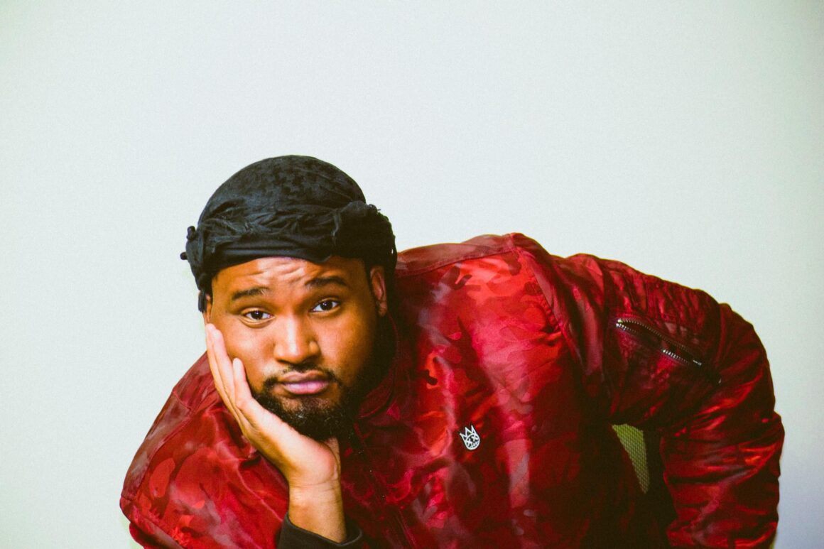 Eddie Lee Unleashes Unpredictable and Versatile “2 Sided” Style in New Release “Using Me”
