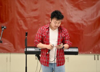 Burma's Rising Star Key Mung Makes Waves in the Music Industry with His Captivating Melodies and Soulful Voice