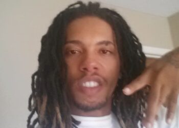 Zoe's Musical Journey: From Bedroom Recordings to 1 Million+ Views with 'On Da Grind'