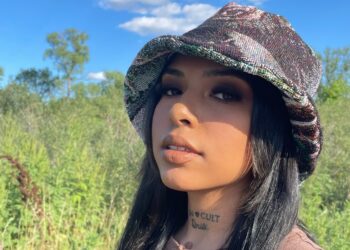 Stella Standingbear Discovered On TikTik