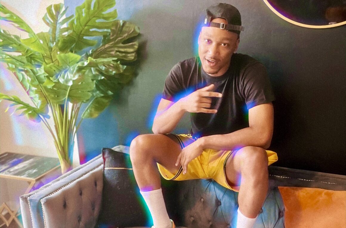 Alexcusemy Continues His Run With "Time Ticked Slow”