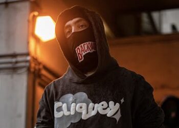 Ronzo Returns With His Trendy Track Titled, "Fly Away"