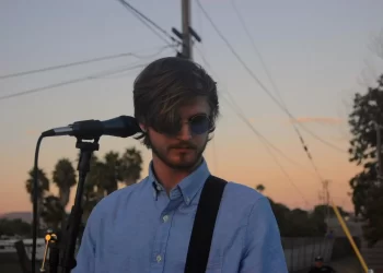 Our New favorite artist, Pheonix, and How he’s Changing the World