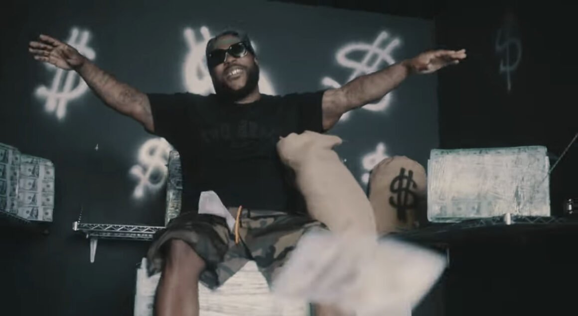 Watch Now: J. Hustler Recruits Blood Raw For “When Ya Bag Right”
