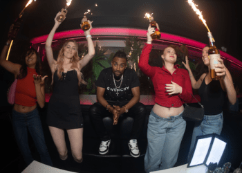 Darius Martin Unveils His Mesmerizing New Single "Bottles" - A Lush Fantasy of R&B meets Pop Brilliance