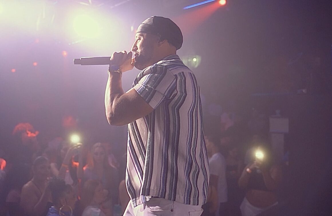 Crowd Erupts as Balistic Man Performs New Song “SUAVE”!