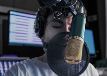 Kai Hansen: From Jazz to Music Production - A Musical Journey