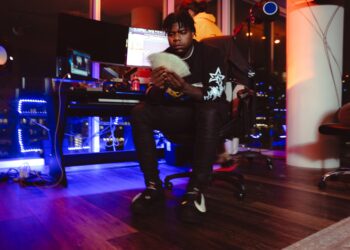 Liv Gway: Atlanta's Rising Star and the Art of Elevating Through Music