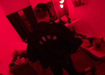 Rising Arizona Artist CŸNS Emerges with Heartfelt Single "AROUND MY NECK"