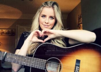 Lila Crimson - "Unstoppable Love"