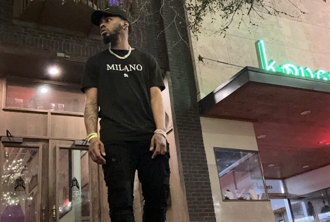 Kenzal Young Shines at The Garden for Tiny Couch Concert Performance