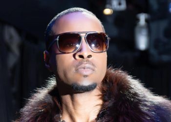 'Show You Off' is the Sexy New Video from Rising New York artist LeeMac