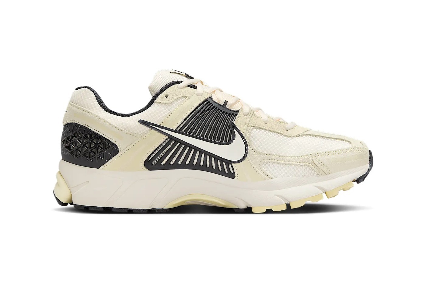 Nike Vomero Premium 'Alabaster'