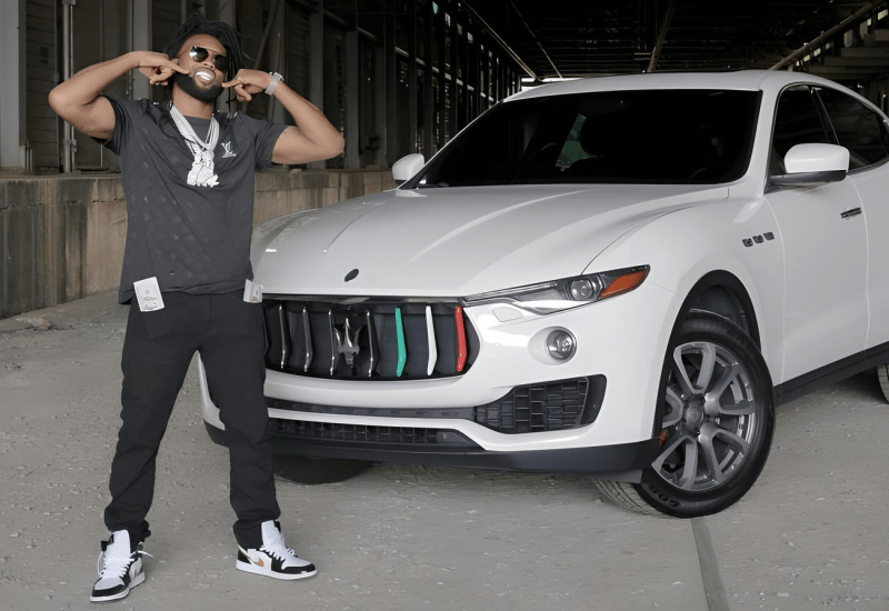 “Von Barz Breaks Barriers with ‘Nazcar’”