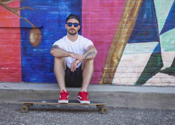 J Dynamic Returns with Uplifting Anthem ‘Hallelujah’