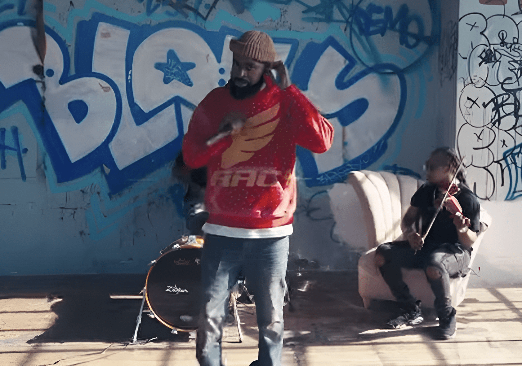 Two Rising Stars Of Washington, D.C. Cuzzo and Heru The Violinist unite for Groovy Set