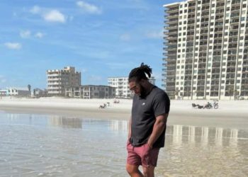 Devin Layshon: Merging Music, Poetry, and Artistry