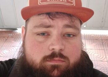 Roys3 Is Finding Healing and Connection Through Music