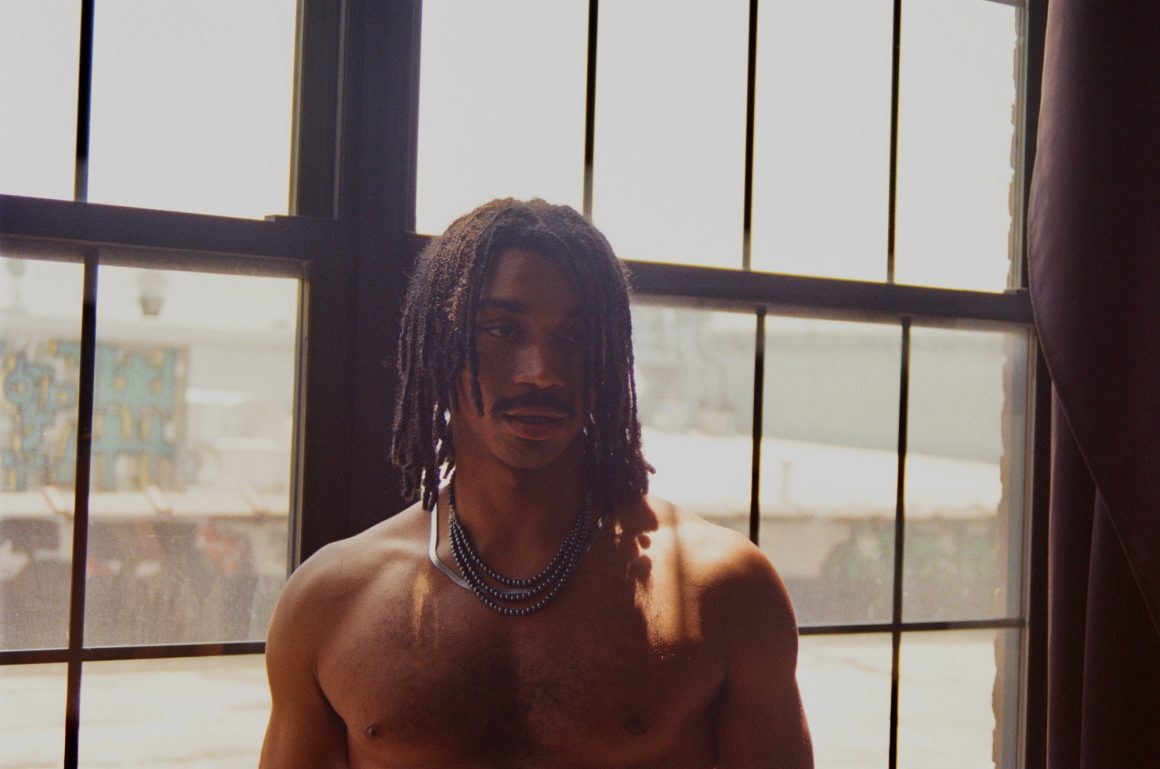Queens artist Louis Boy Releases his infectious Anthem of Confidence and Self-assurance 'Eyes On Me'